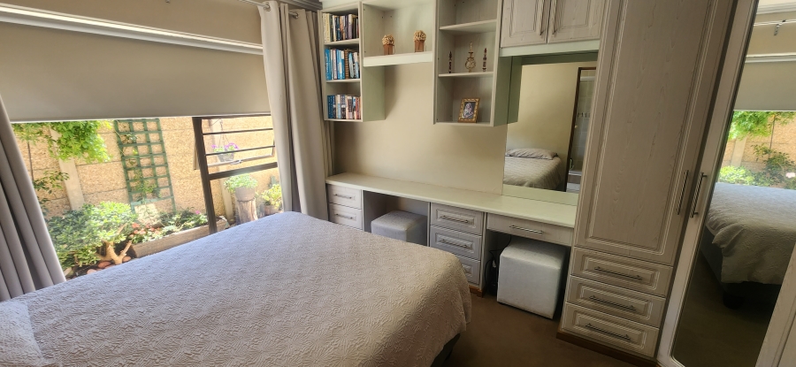 6 Bedroom Property for Sale in Da Nova Western Cape